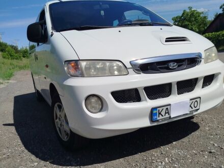 Хендай Н1 (Старекс) 2004 в Киеве на Automoto.ua Белый Хендай Н1 (Старекс), объемом двигателя 2.5 л и пробегом 207 тыс. км за 4950 $, фото 1 на Automoto.ua
