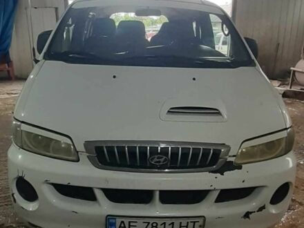 Хендай Н1 (Старекс) 2006 в Днепре (Днепропетровске) на Automoto.ua Белый Хендай Н1 (Старекс), объемом двигателя 2.5 л и пробегом 280 тыс. км за 200000 $, фото 1 на Automoto.ua