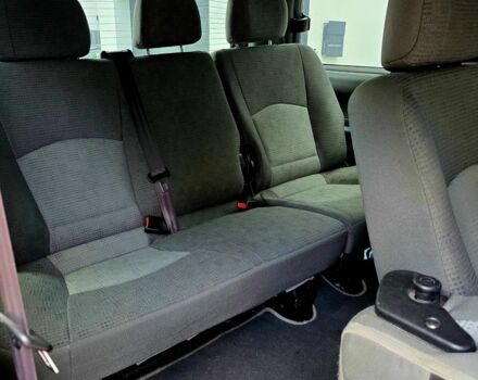 Черный Хендай Н1 (Старекс), объемом двигателя 2.4 л и пробегом 255 тыс. км за 6500 $, фото 5 на Automoto.ua