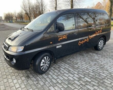 Черный Хендай Н1 (Старекс), объемом двигателя 0 л и пробегом 3 тыс. км за 2910 $, фото 2 на Automoto.ua