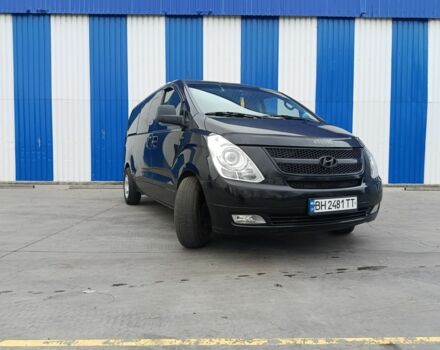 Черный Хендай Н1 (Старекс), объемом двигателя 2.5 л и пробегом 319 тыс. км за 10500 $, фото 6 на Automoto.ua