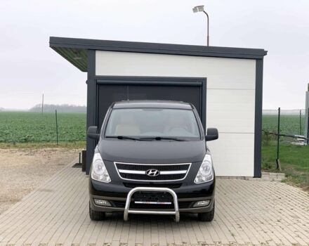 Чорний Хендай Н1 (Старекс), об'ємом двигуна 2.5 л та пробігом 231 тис. км за 6900 $, фото 1 на Automoto.ua