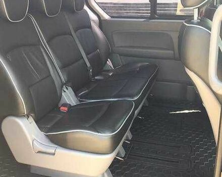 Черный Хендай Н1 (Старекс), объемом двигателя 2.5 л и пробегом 260 тыс. км за 13950 $, фото 4 на Automoto.ua