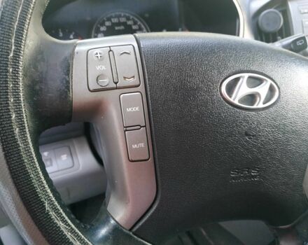 Черный Хендай Н1 (Старекс), объемом двигателя 2.5 л и пробегом 260 тыс. км за 13950 $, фото 8 на Automoto.ua