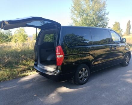 Черный Хендай Н1 (Старекс), объемом двигателя 2.5 л и пробегом 224 тыс. км за 14999 $, фото 5 на Automoto.ua