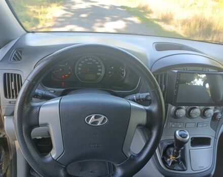 Черный Хендай Н1 (Старекс), объемом двигателя 2.5 л и пробегом 224 тыс. км за 14999 $, фото 10 на Automoto.ua
