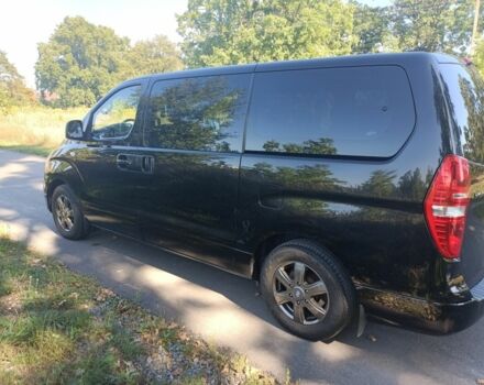 Черный Хендай Н1 (Старекс), объемом двигателя 2.5 л и пробегом 224 тыс. км за 14999 $, фото 2 на Automoto.ua