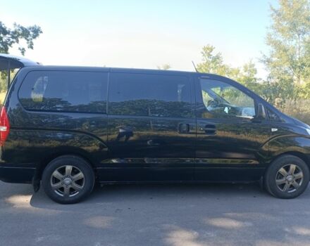 Черный Хендай Н1 (Старекс), объемом двигателя 2.5 л и пробегом 224 тыс. км за 14999 $, фото 6 на Automoto.ua