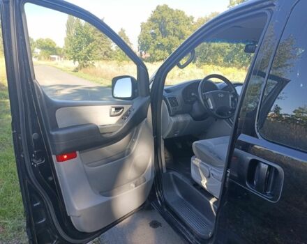 Черный Хендай Н1 (Старекс), объемом двигателя 2.5 л и пробегом 224 тыс. км за 14999 $, фото 11 на Automoto.ua