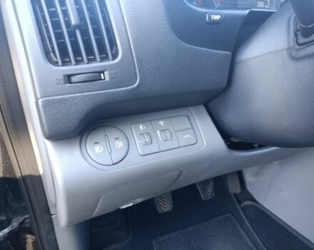 Черный Хендай Н1 (Старекс), объемом двигателя 2.5 л и пробегом 224 тыс. км за 14999 $, фото 9 на Automoto.ua