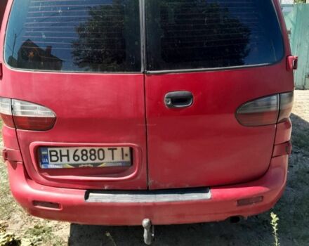 Красный Хендай Н1 (Старекс), объемом двигателя 2.5 л и пробегом 232 тыс. км за 3500 $, фото 7 на Automoto.ua