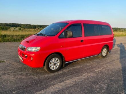 Хендай Н1 (Старекс) 2005 у Бару на Automoto.ua Червоний Хендай Н1 (Старекс), об'ємом двигуна 2.5 л та пробігом 160 тис. км за 6999 $, фото 1 на Automoto.ua