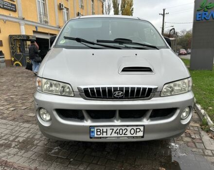 Сірий Хендай Н1 (Старекс), об'ємом двигуна 2.5 л та пробігом 192 тис. км за 5200 $, фото 2 на Automoto.ua