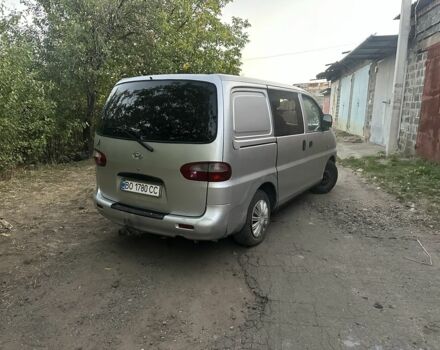 Сірий Хендай Н1 (Старекс), об'ємом двигуна 2.5 л та пробігом 333 тис. км за 2000 $, фото 5 на Automoto.ua