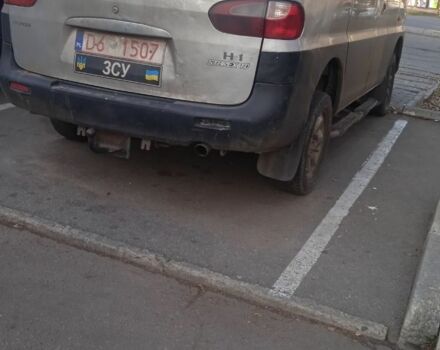 Серый Хендай Н1 (Старекс), объемом двигателя 0 л и пробегом 200 тыс. км за 1500 $, фото 4 на Automoto.ua