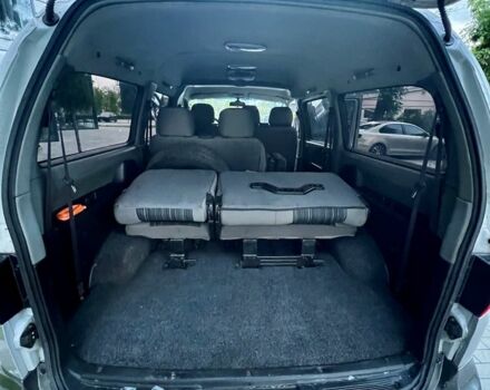 Серый Хендай Н1 (Старекс), объемом двигателя 2.4 л и пробегом 315 тыс. км за 8688 $, фото 6 на Automoto.ua