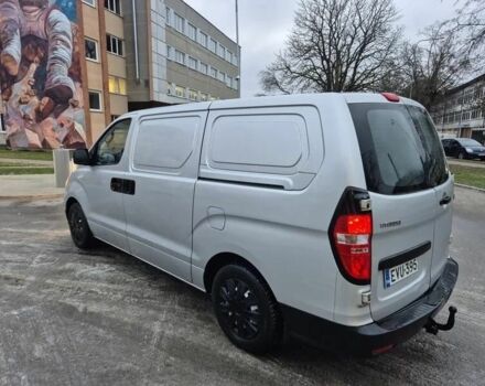 Серый Хендай Н1 (Старекс), объемом двигателя 2.5 л и пробегом 274 тыс. км за 2750 $, фото 6 на Automoto.ua