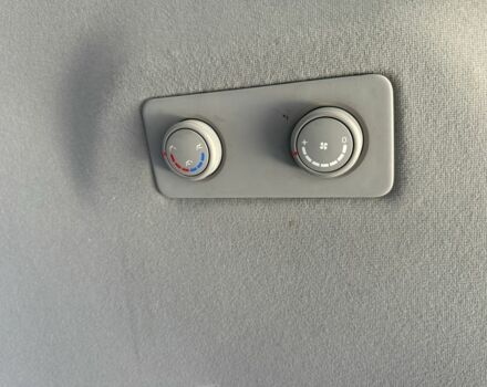 Сірий Хендай Н1 (Старекс), об'ємом двигуна 2.5 л та пробігом 151 тис. км за 12500 $, фото 10 на Automoto.ua