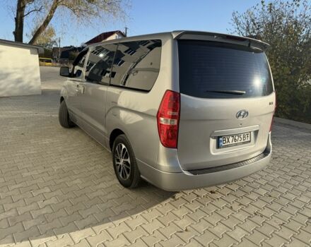 Сірий Хендай Н1 (Старекс), об'ємом двигуна 2.5 л та пробігом 151 тис. км за 12500 $, фото 2 на Automoto.ua