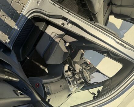 Сірий Хендай Н1 (Старекс), об'ємом двигуна 2.5 л та пробігом 151 тис. км за 12500 $, фото 13 на Automoto.ua