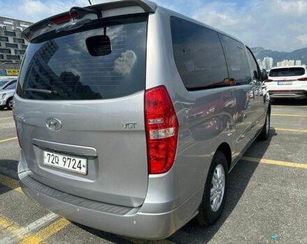 Серый Хендай Н1 (Старекс), объемом двигателя 2.5 л и пробегом 196 тыс. км за 14500 $, фото 9 на Automoto.ua