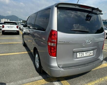 Серый Хендай Н1 (Старекс), объемом двигателя 2.5 л и пробегом 196 тыс. км за 14500 $, фото 6 на Automoto.ua