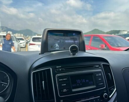 Серый Хендай Н1 (Старекс), объемом двигателя 2.5 л и пробегом 196 тыс. км за 14500 $, фото 16 на Automoto.ua