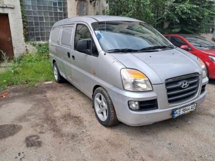 Хендай Н1 (Старекс) 2007 в Харькове на Automoto.ua Серый Хендай Н1 (Старекс), объемом двигателя 2.4 л и пробегом 515 тыс. км за 4000 $, фото 1 на Automoto.ua