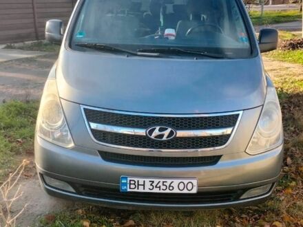Хендай Н1 (Старекс) 2011 в Измаиле на Automoto.ua Серый Хендай Н1 (Старекс), объемом двигателя 2.5 л и пробегом 395 тыс. км за 12500 $, фото 1 на Automoto.ua