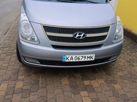 Хендай Н1 (Старекс) 2012 у Борисполе на Automoto.ua Сірий Хендай Н1 (Старекс), об'ємом двигуна 2.5 л та пробігом 250 тис. км за 10995 $, фото 1 на Automoto.ua