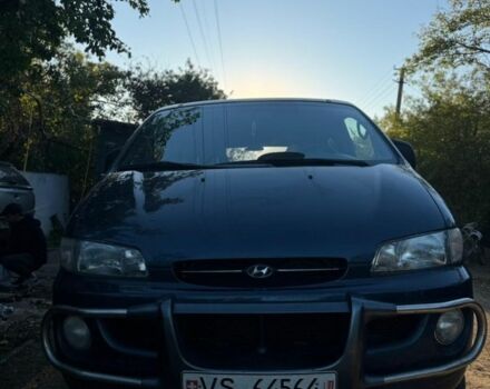 Синий Хендай Н1 (Старекс), объемом двигателя 2.4 л и пробегом 168 тыс. км за 3200 $, фото 1 на Automoto.ua