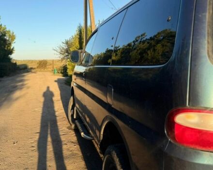 Синий Хендай Н1 (Старекс), объемом двигателя 2.4 л и пробегом 168 тыс. км за 3200 $, фото 5 на Automoto.ua