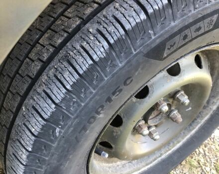 Зеленый Хендай Н1 (Старекс), объемом двигателя 2.5 л и пробегом 287 тыс. км за 4000 $, фото 12 на Automoto.ua