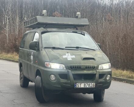Зеленый Хендай Н1 (Старекс), объемом двигателя 2.5 л и пробегом 223 тыс. км за 4700 $, фото 2 на Automoto.ua