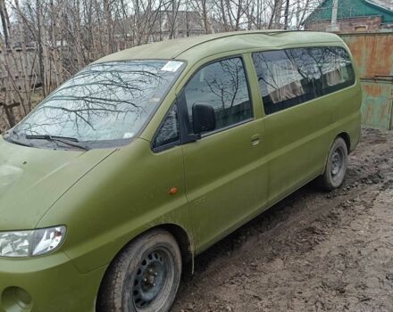 Зелений Хендай Н1 (Старекс), об'ємом двигуна 0.25 л та пробігом 3 тис. км за 3800 $, фото 6 на Automoto.ua