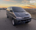 Сірий Хендай Н1 пас., об'ємом двигуна 2.5 л та пробігом 215 тис. км за 6400 $, фото 1 на Automoto.ua