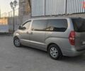 Серый Хендай Н1 пасс., объемом двигателя 0 л и пробегом 99 тыс. км за 15000 $, фото 1 на Automoto.ua