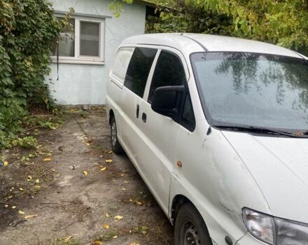 Белый Хендай Н 100, объемом двигателя 2.5 л и пробегом 400 тыс. км за 1800 $, фото 2 на Automoto.ua