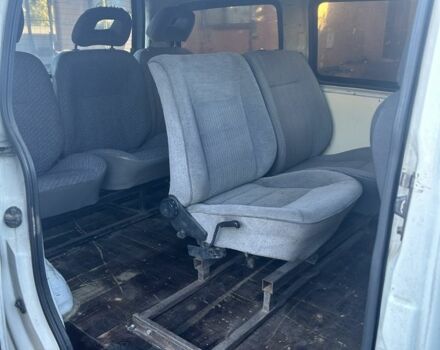 Белый Хендай Н 100, объемом двигателя 2.5 л и пробегом 335 тыс. км за 3094 $, фото 8 на Automoto.ua