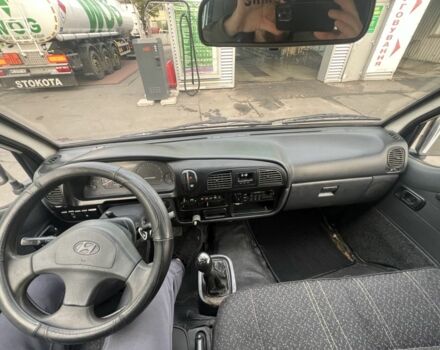 Белый Хендай Н 100, объемом двигателя 2.5 л и пробегом 310 тыс. км за 1950 $, фото 9 на Automoto.ua
