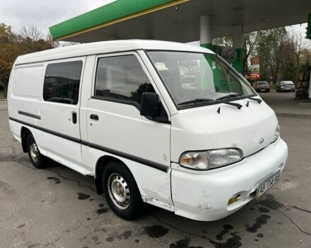 Белый Хендай Н 100, объемом двигателя 2.5 л и пробегом 310 тыс. км за 1950 $, фото 1 на Automoto.ua