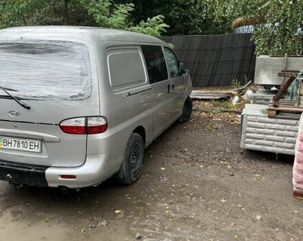 Белый Хендай Н 100, объемом двигателя 2.5 л и пробегом 300 тыс. км за 4000 $, фото 4 на Automoto.ua