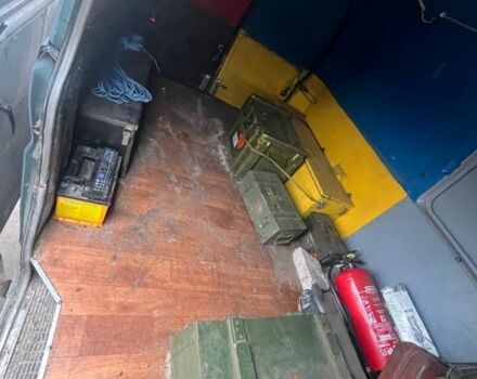 Белый Хендай Н 100, объемом двигателя 2.5 л и пробегом 350 тыс. км за 2600 $, фото 9 на Automoto.ua