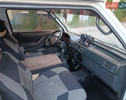 Белый Хендай Н 100, объемом двигателя 2.48 л и пробегом 250 тыс. км за 2200 $, фото 10 на Automoto.ua