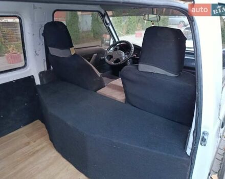 Белый Хендай Н 100, объемом двигателя 2.48 л и пробегом 250 тыс. км за 2200 $, фото 11 на Automoto.ua