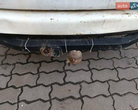 Белый Хендай Н 100, объемом двигателя 2.5 л и пробегом 250 тыс. км за 2499 $, фото 21 на Automoto.ua