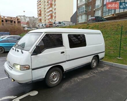 Белый Хендай Н 100, объемом двигателя 2.48 л и пробегом 250 тыс. км за 2200 $, фото 2 на Automoto.ua