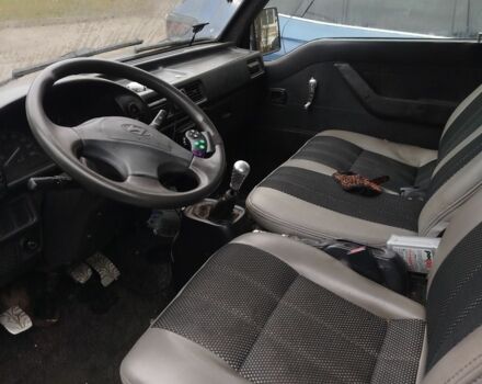 Білий Хендай Н 100, об'ємом двигуна 2.5 л та пробігом 400 тис. км за 1400 $, фото 8 на Automoto.ua