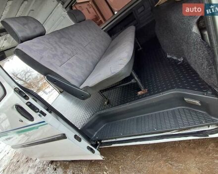 Білий Хендай Н 100, об'ємом двигуна 2.5 л та пробігом 340 тис. км за 2800 $, фото 21 на Automoto.ua