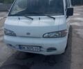 Белый Хендай Н 100, объемом двигателя 2.5 л и пробегом 200 тыс. км за 1850 $, фото 1 на Automoto.ua